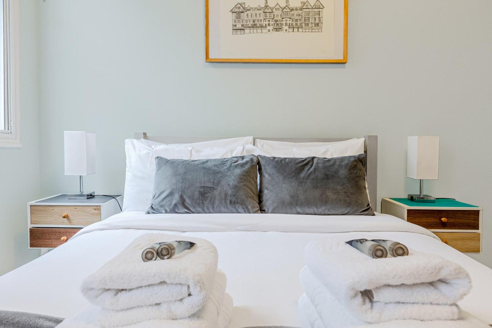 Stunning Central 2Br Flat Btw Soho & Covent Garden Λονδίνο Εξωτερικό φωτογραφία