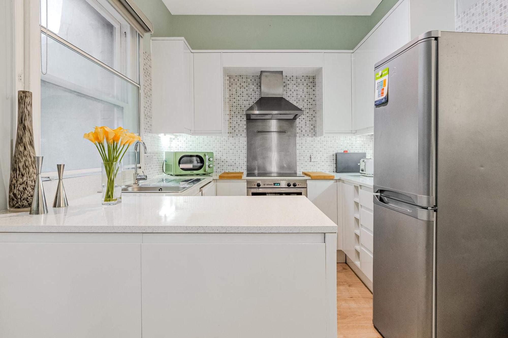 Stunning Central 2Br Flat Btw Soho & Covent Garden Λονδίνο Εξωτερικό φωτογραφία